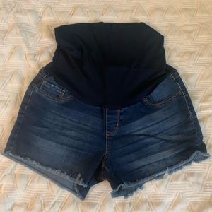 Maternity denim shorts